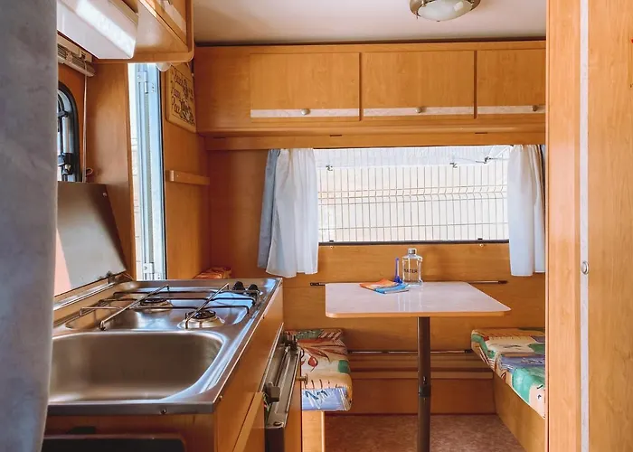 Campo de lujo Glamping Caravan Lanzarote Tinajo